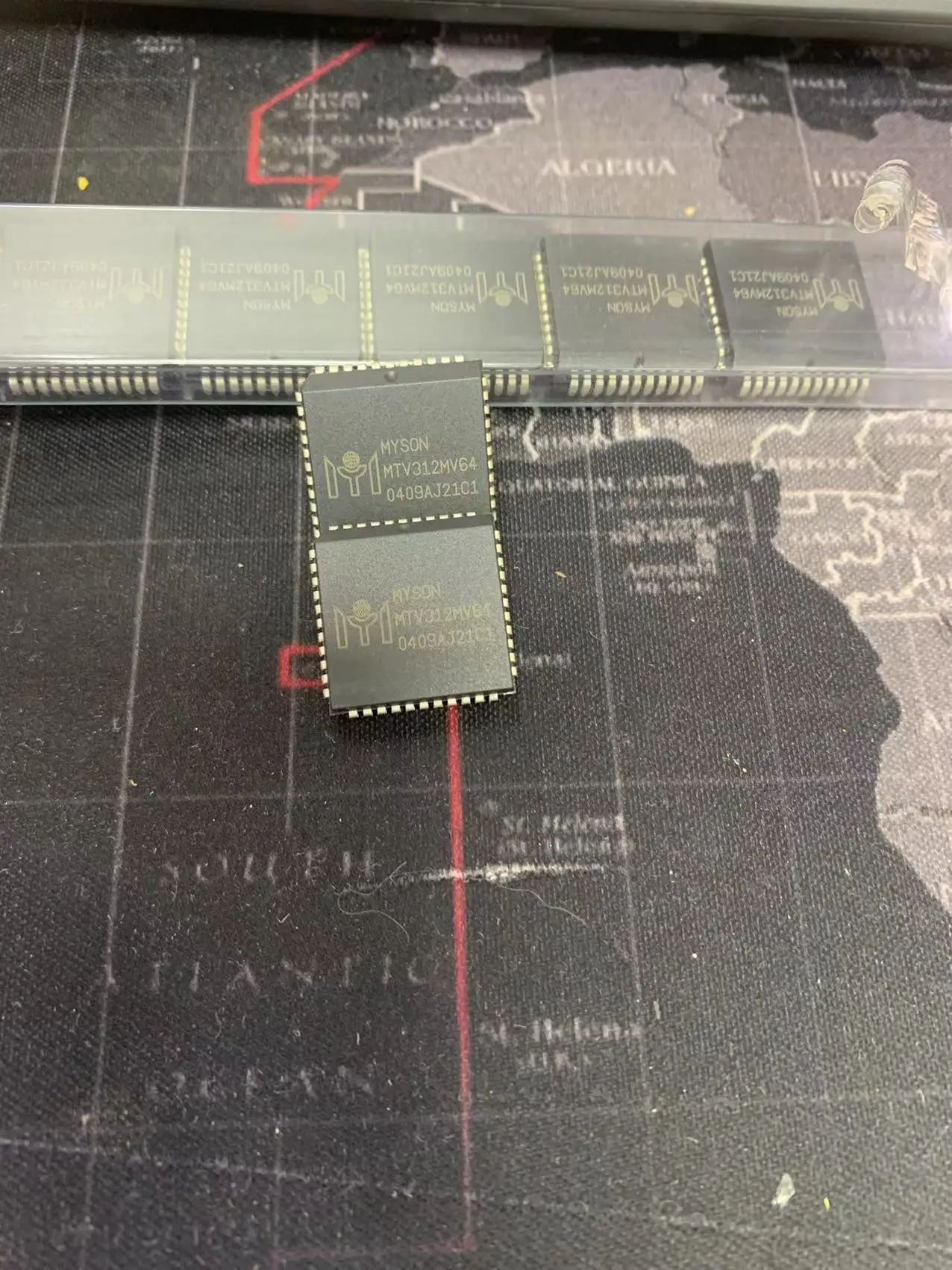 Интегральная схема MTV312MV64, универсальный чип
Интегральная схема MTV312MV64, универсальный чип