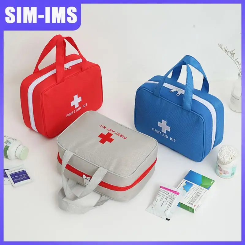 Practical Emergency Kit Waterproof Eye-catching Cross Symbol Household Student Prevention Kit Fast Health Care Package
Practical Emergency Kit Waterproof Eye-catching Cross Symbol Household Student Prevention Kit Fast Health Care Package
