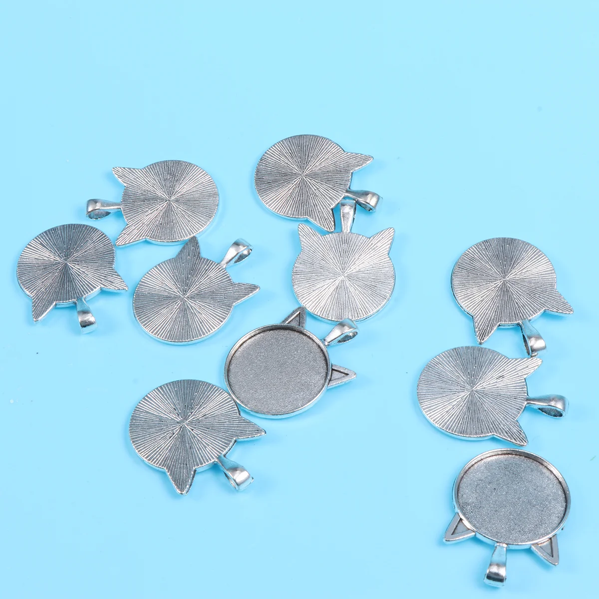 Bezel Pendant Tray Round Trays Pendant Frame Glass Dome Cabochons Glass Cabochons Pendant Trays and Epoxy Pendant Base
Bezel Pendant Tray Round Trays Pendant Frame Glass Dome Cabochons Glass Cabochons Pendant Trays and Epoxy Pendant Base