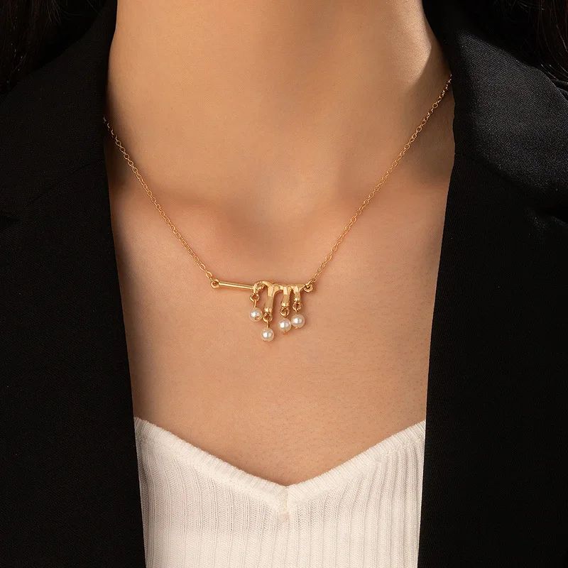 New 2022 Pearl Pendant Single Layer Necklace With Geometric Irregular Clavicle Chain
New 2022 Pearl Pendant Single Layer Necklace With Geometric Irregular Clavicle Chain