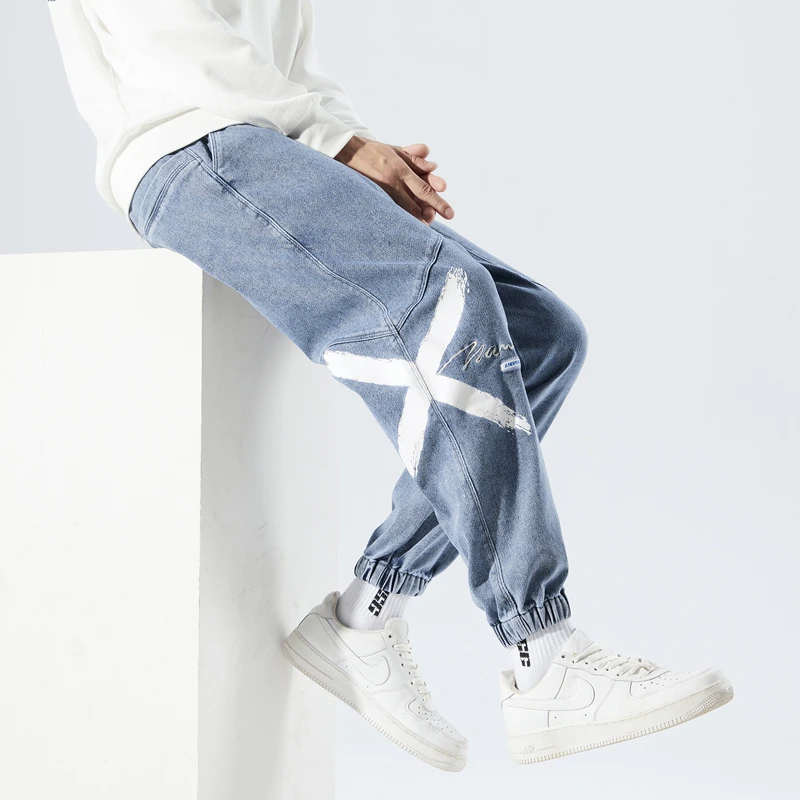 Jeans men's spring large size tide brand tooling nine-point pants harem casual leggings pants men's summer printed jeans men
Jeans men's spring large size tide brand tooling nine-point pants harem casual leggings pants men's summer printed jeans men
