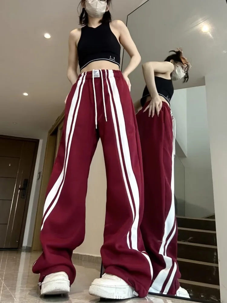 Women's Side Stripe Hiphop Red Casual Pants Summer New Street Unisex Sports Style Female Elastic Waist Wide Leg Trousers
Women's Side Stripe Hiphop Red Casual Pants Summer New Street Unisex Sports Style Female Elastic Waist Wide Leg Trousers
