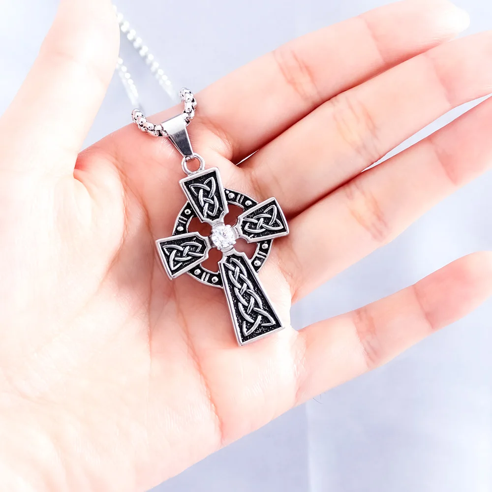 Ожерелье с подвеской в виде креста викингов в стиле темплара
Ожерелье с подвеской в виде креста викингов в стиле темплара