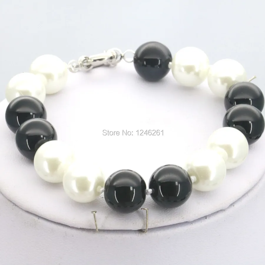 Christmas Gifts Girls 10mm White&Black Glass Pearl Beads Bracelet Jewelry Making Design For Women
Christmas Gifts Girls 10mm White&Black Glass Pearl Beads Bracelet Jewelry Making Design For Women