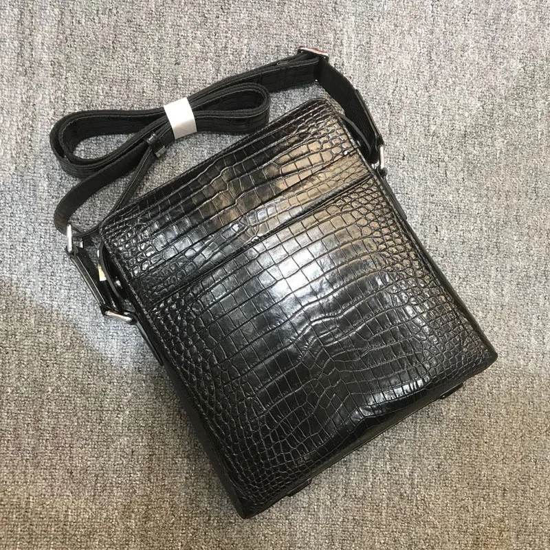 2022 New Luxury Crocodile Leather Men Shoulder Bag Business Genuine Leather Man Messenger Bag High Grade Belly Skin Male Bag 45
2022 New Luxury Crocodile Leather Men Shoulder Bag Business Genuine Leather Man Messenger Bag High Grade Belly Skin Male Bag 45