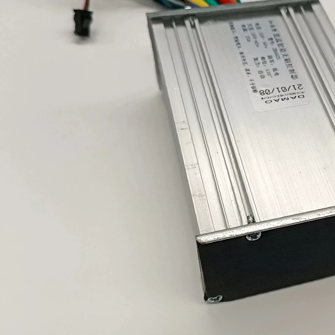 DAMAO DC 36V/48V 350W Brushless DC Motor Regulator Speed Controller 103x70x35mm For Electric Bicycle E-bike Scooter
DAMAO DC 36V/48V 350W Brushless DC Motor Regulator Speed Controller 103x70x35mm For Electric Bicycle E-bike Scooter
