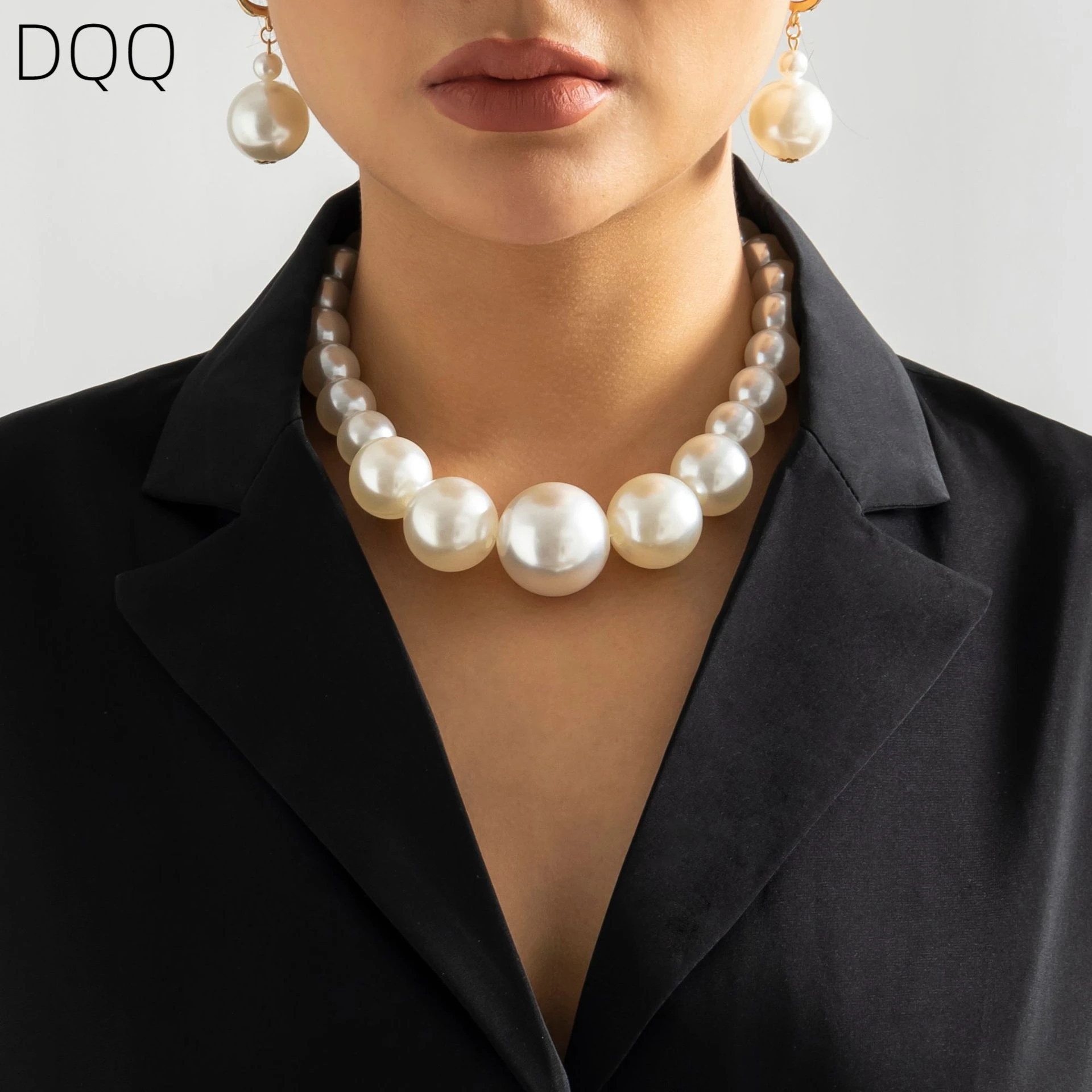 Big Pearl Necklace Earring for Women Female 2023 Trendy Bead Pearls Necklace Wedding Bracelet Party Jewelry Gift
Big Pearl Necklace Earring for Women Female 2023 Trendy Bead Pearls Necklace Wedding Bracelet Party Jewelry Gift