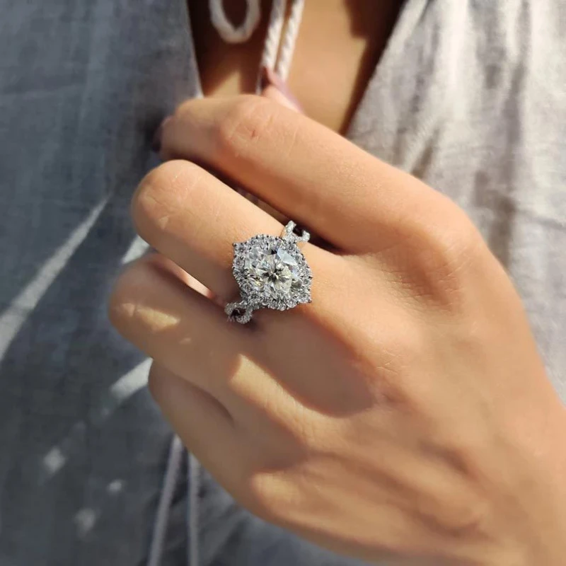 Hot New Women Rose Gold Tone Wedding Ring Full Zircon Female Delicated Engagement Rings Jewelry Trendy
Hot New Women Rose Gold Tone Wedding Ring Full Zircon Female Delicated Engagement Rings Jewelry Trendy