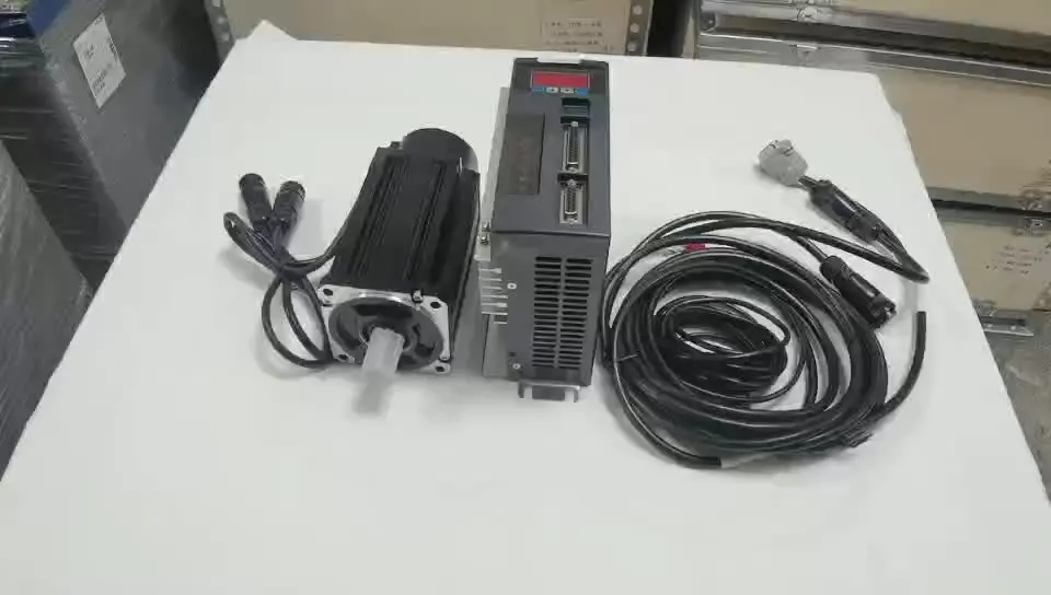 130ST-M15015 220 В 2300 кВт серводвигатель переменного тока 1500 Вт об/мин Н. М. Однофазный привод переменного тока, постоянный магнит, подходящий драйв...
130ST-M15015 220 В 2300 кВт серводвигатель переменного тока 1500 Вт об/мин Н. М. Однофазный привод переменного тока, постоянный магнит, подходящий драйв...