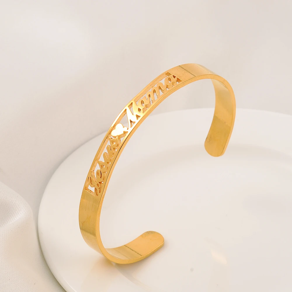 2022 New Jesus Love Mama Bangle Letter Heart Bracelet For Women Girl Jewelry Wedding Gift
2022 New Jesus Love Mama Bangle Letter Heart Bracelet For Women Girl Jewelry Wedding Gift