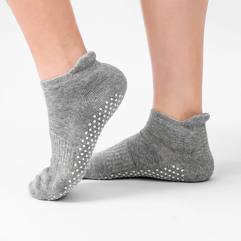 Women High Quality Anti-Slip Breathable Socks Backless Yoga Socks Ankle Ladies Ballet Dance Sports Socks for Fitness Gym
Women High Quality Anti-Slip Breathable Socks Backless Yoga Socks Ankle Ladies Ballet Dance Sports Socks for Fitness Gym