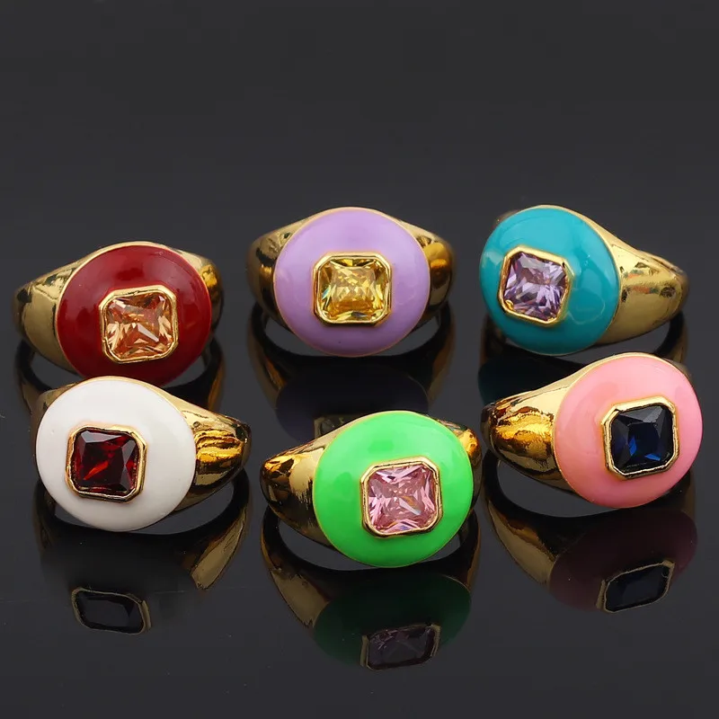 Fashion Inlaid Square Large Zircon Colorful Oil Drop Female Ring Trend Retro Round Gold Plated Adjustable Ring Jewelry Gifts
Fashion Inlaid Square Large Zircon Colorful Oil Drop Female Ring Trend Retro Round Gold Plated Adjustable Ring Jewelry Gifts