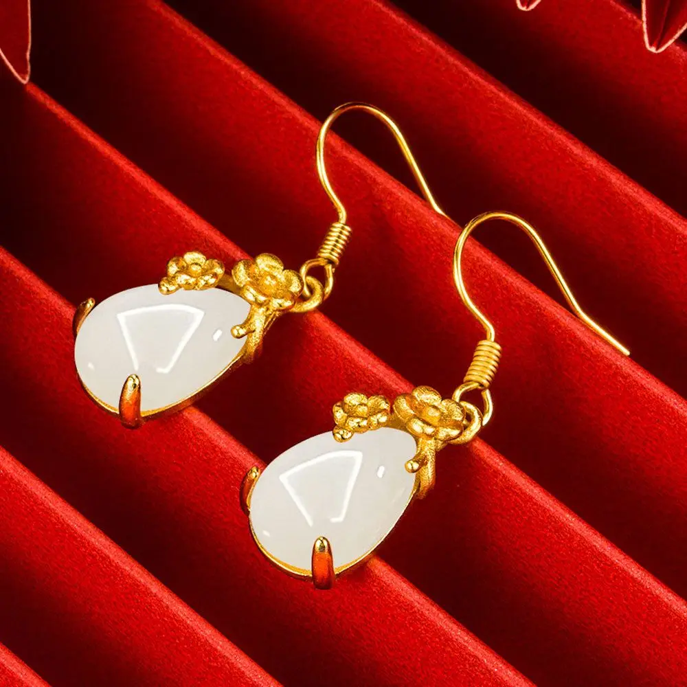 Exquisite Retro Imitation White Jade Gold Color Drop Earrings for Women Elegant Plum Blossom Earrings Party Gift Fashion Jewelry
Exquisite Retro Imitation White Jade Gold Color Drop Earrings for Women Elegant Plum Blossom Earrings Party Gift Fashion Jewelry
