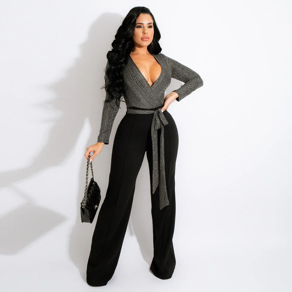 New Tight Splicing Laser Fabric One-piece Trousers With Deep V-neck Sexy Party Style Sexy Splicing Jumpsuit Clothes Women's
New Tight Splicing Laser Fabric One-piece Trousers With Deep V-neck Sexy Party Style Sexy Splicing Jumpsuit Clothes Women's