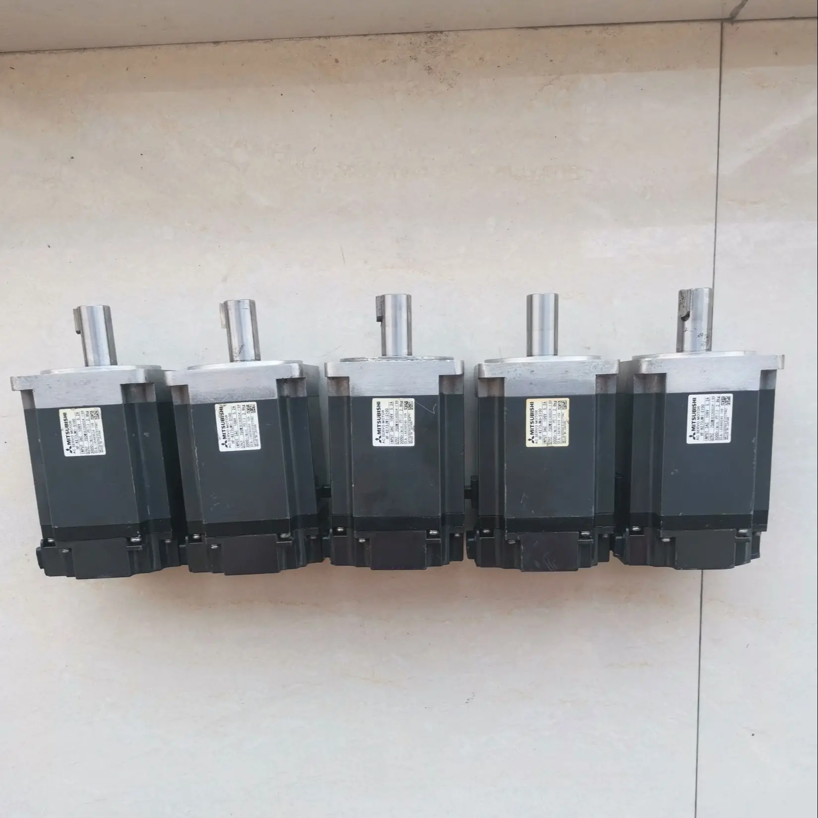 HF-KE73JW1-S100 ,Used Condition 85% New ,Working Well With 3 Months Warranty
HF-KE73JW1-S100 ,Used Condition 85% New ,Working Well With 3 Months Warranty