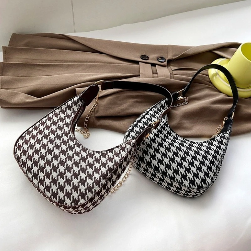 2022 New Plaid Printing Shoulder Bag Crossbody Messenger Bags Casual Small Square Mobile Phone Coin Purse Fashion Women Bag
2022 New Plaid Printing Shoulder Bag Crossbody Messenger Bags Casual Small Square Mobile Phone Coin Purse Fashion Women Bag