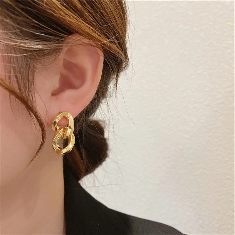 2023 New 1 pair Irregularly twisted metal chain earrings for women Statement Earring Female Trendy Jewelry Drop Shipping
2023 New 1 pair Irregularly twisted metal chain earrings for women Statement Earring Female Trendy Jewelry Drop Shipping