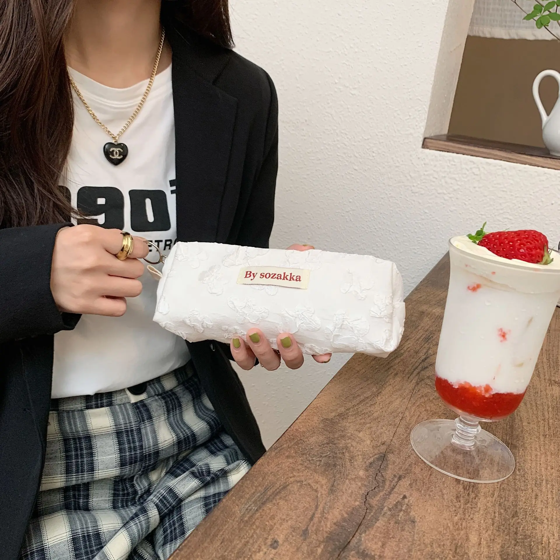 Fabric Women Pencil Case Clutch Handbags Retro Flower Ladies Cosmetic Storage Bag Fashion Floral Student Girls Purse Pouch
Fabric Women Pencil Case Clutch Handbags Retro Flower Ladies Cosmetic Storage Bag Fashion Floral Student Girls Purse Pouch
