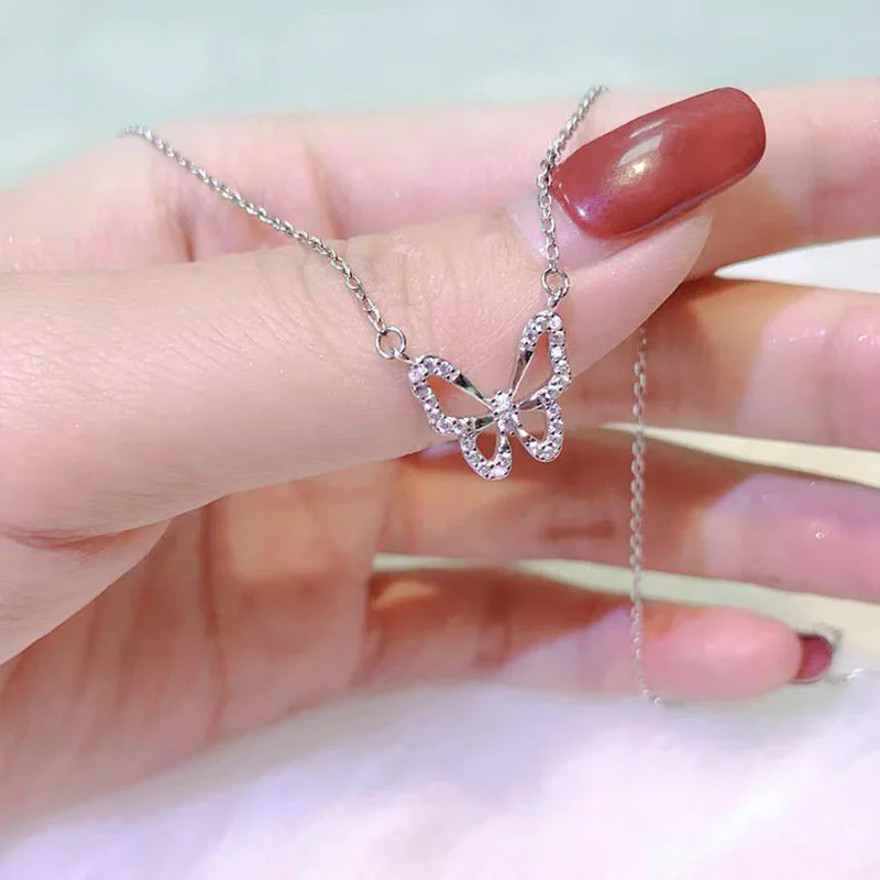 Summer 925 Sterling Silver Glittering Diamond Butterfly Tassel Necklace Female Hollow Clavicle Chain Cute Simple Jewelry Gift
Summer 925 Sterling Silver Glittering Diamond Butterfly Tassel Necklace Female Hollow Clavicle Chain Cute Simple Jewelry Gift