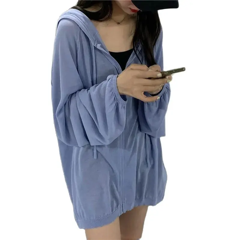 Large loose ice silk long sleeve hooded sunscreen clothes women's breathable coat P3 770 
Large loose ice silk long sleeve hooded sunscreen clothes women's breathable coat P3 770