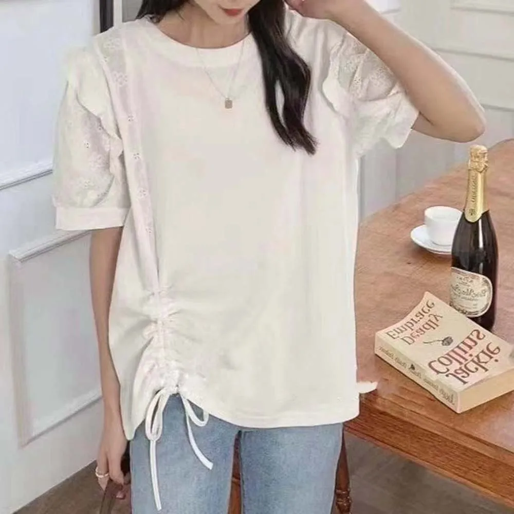 New Shirts Women 2022 Lace Sleeves Patchwork Flower Lace Colorblock Hem Drawstring T-shirt Solid Color Korean Summer Ladies Top
New Shirts Women 2022 Lace Sleeves Patchwork Flower Lace Colorblock Hem Drawstring T-shirt Solid Color Korean Summer Ladies Top