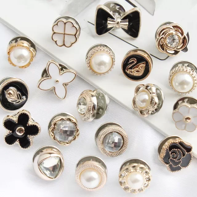 10pcs/Lot Button Brooch Prevent Accidental Exposure Buttons Brooch Pins Badge Cufflinks Button Detachable Button Clothes Decor
10pcs/Lot Button Brooch Prevent Accidental Exposure Buttons Brooch Pins Badge Cufflinks Button Detachable Button Clothes Decor