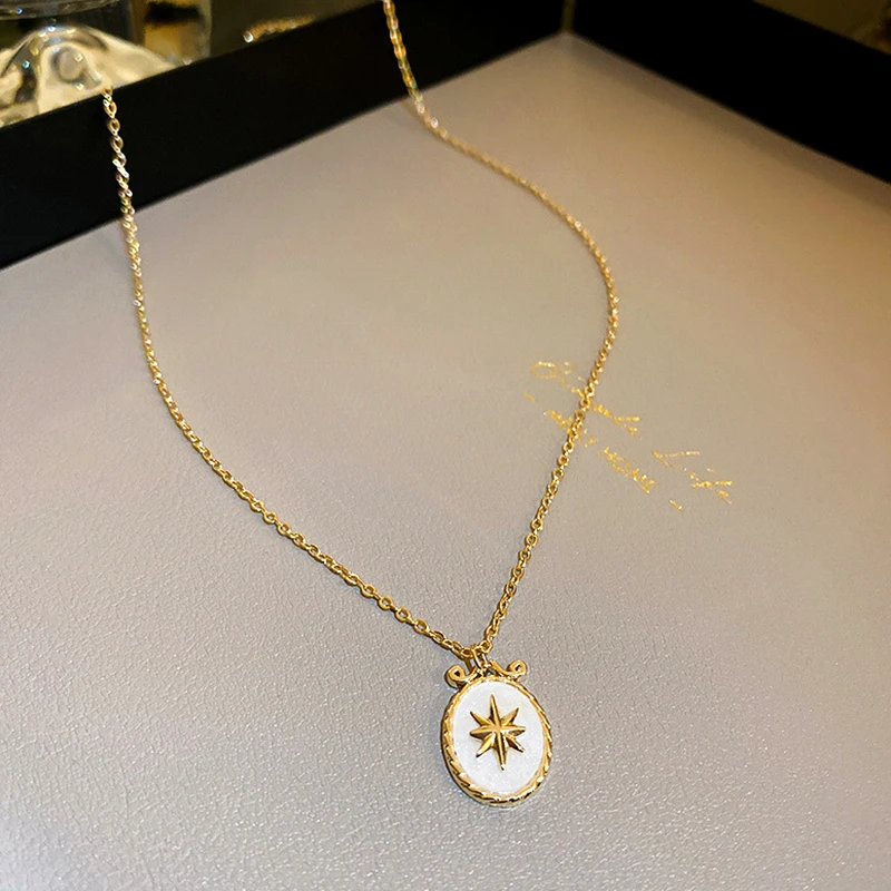 New Fashion 14K Gold Plated Oval Octagonal Star Pendant Chain Necklace for Women Girl Temperament Jewelry Party Ins Hot Gift
New Fashion 14K Gold Plated Oval Octagonal Star Pendant Chain Necklace for Women Girl Temperament Jewelry Party Ins Hot Gift