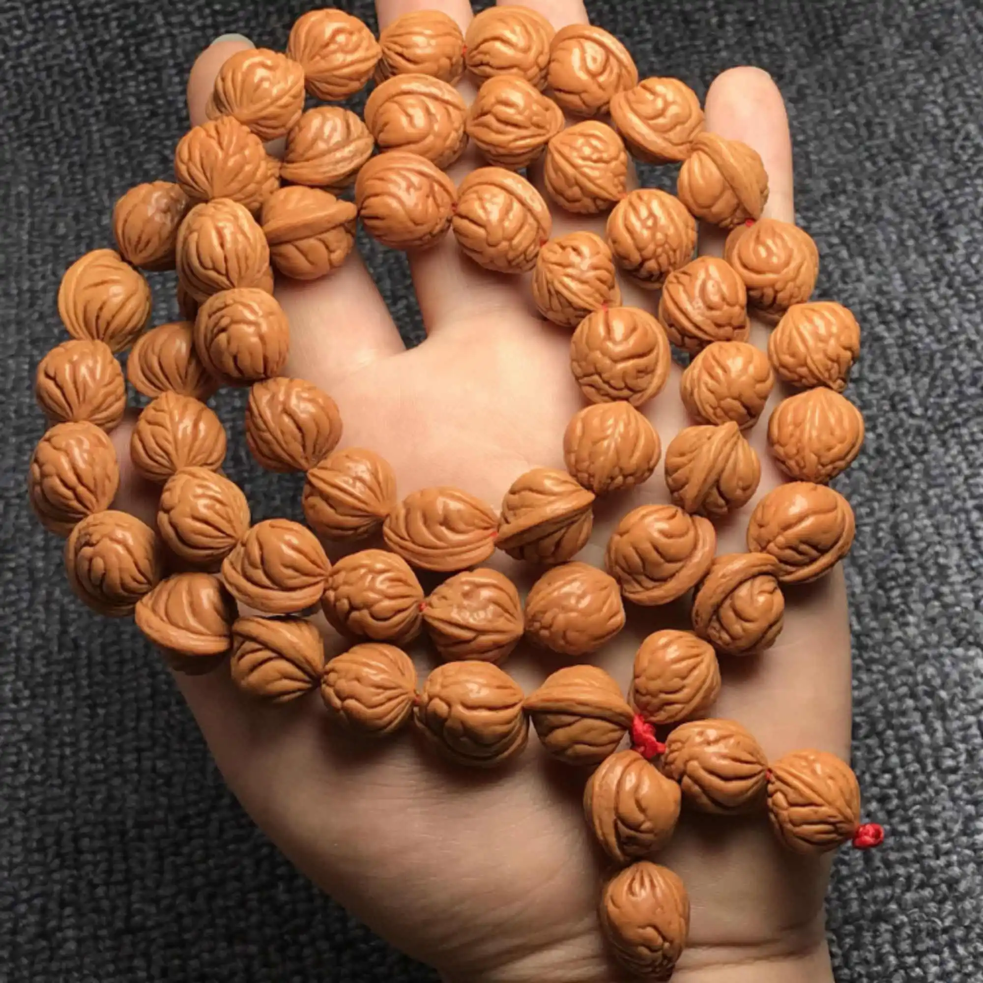 15mm Fashion brown Dragon grain walnut stone prayer beads bracelet Relief Seven Chakras Elegant Elegant Wristband Easter Restore
15mm Fashion brown Dragon grain walnut stone prayer beads bracelet Relief Seven Chakras Elegant Elegant Wristband Easter Restore
