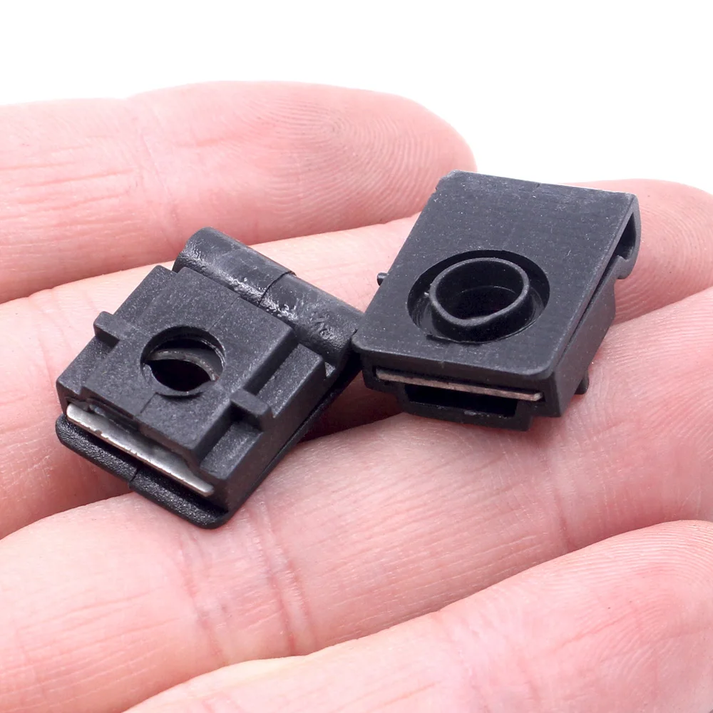 Шайбы для бампера автомобиля M6, U-образные зажимные гайки, 10 шт.
Шайбы для бампера автомобиля M6, U-образные зажимные гайки, 10 шт.