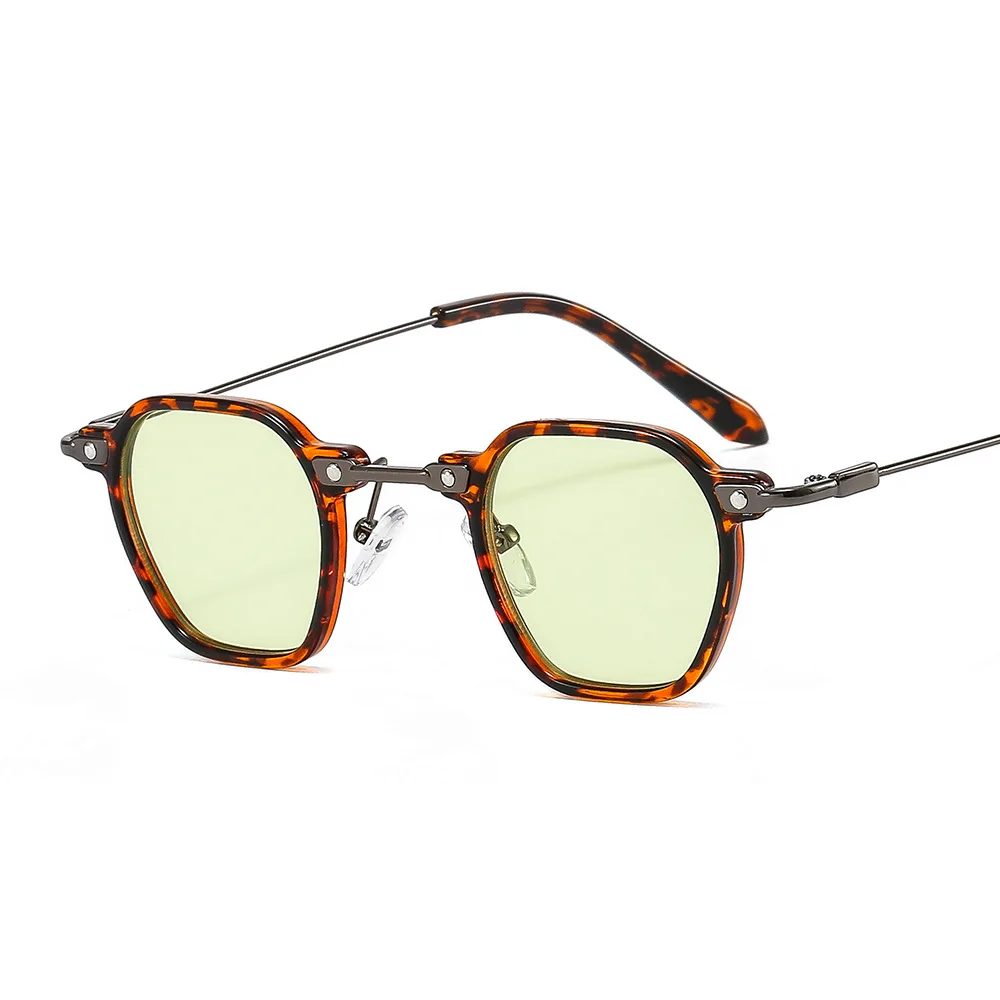 NEW Ins Popular Small Square Women Sunglasses Fashion Retro Punk Rivets Men Shades Clear Ocean Lens Y2K Sun Glasses UV400 Oculus 
NEW Ins Popular Small Square Women Sunglasses Fashion Retro Punk Rivets Men Shades Clear Ocean Lens Y2K Sun Glasses UV400 Oculus