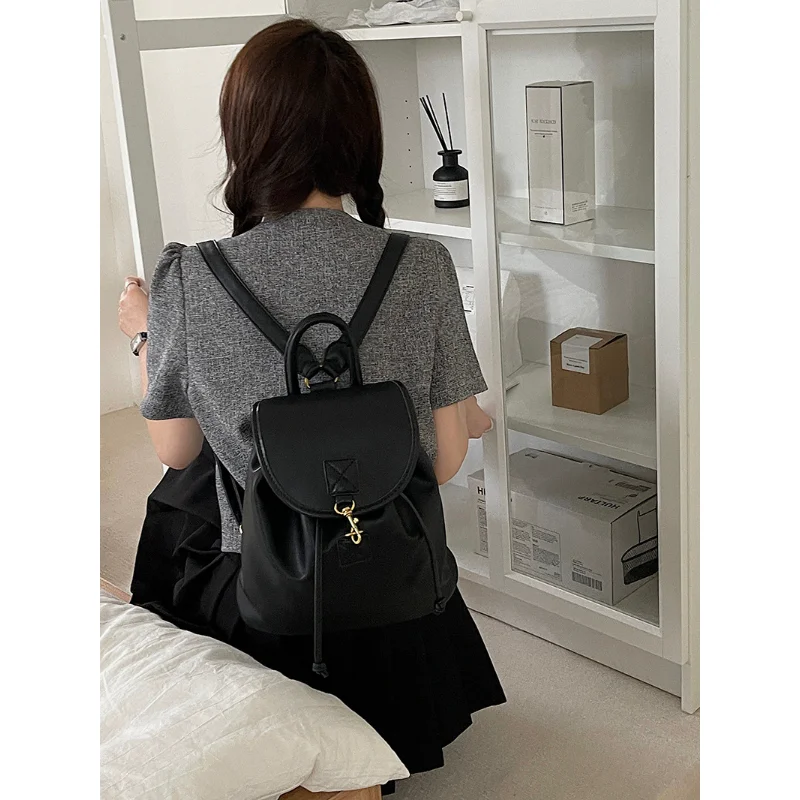 Hot Selling College Style Backpack for Women In Spring 2023 New Student Versatile and Large Capacity Commuting Bag for Women
Hot Selling College Style Backpack for Women In Spring 2023 New Student Versatile and Large Capacity Commuting Bag for Women