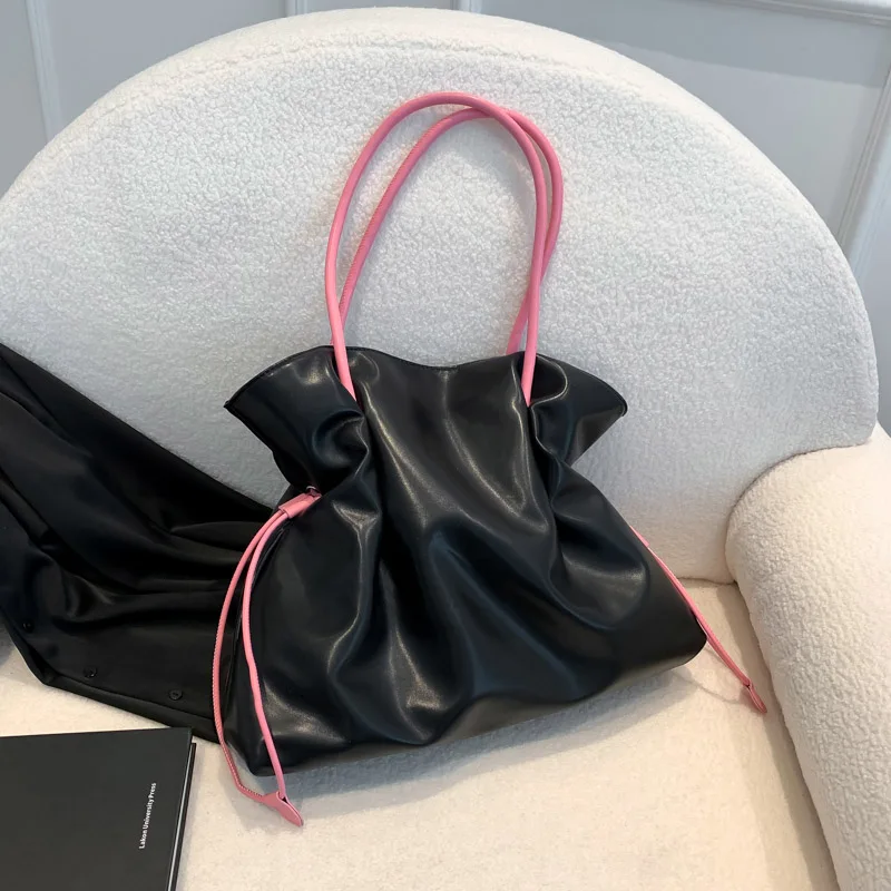 Fashion Large Capacity Ladies Shoulder Bag For Women Drawstring Design Tote Bags High Quality Leather Handbags Female
Fashion Large Capacity Ladies Shoulder Bag For Women Drawstring Design Tote Bags High Quality Leather Handbags Female