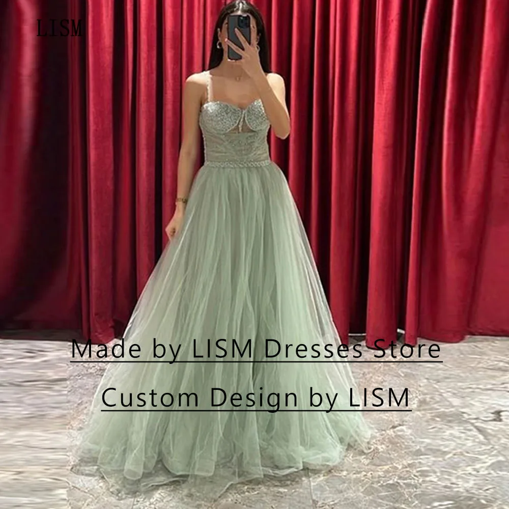 Женское платье с открытой спиной, без бретелек
Женское платье с открытой спиной, без бретелек