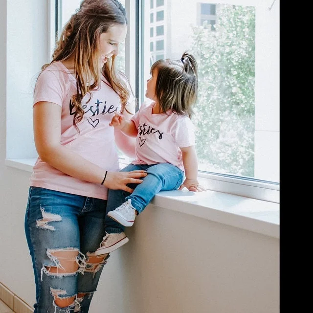 Cute Family Look Matching Clothes Mommy and Me Besties Tshirt Mother Daughter Son Outfits
Cute Family Look Matching Clothes Mommy and Me Besties Tshirt Mother Daughter Son Outfits