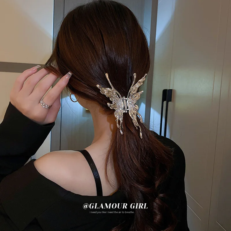 European And American Exaggerated Personality Folds Butterfly Hairpin Fashion Back Head Grab Clip Hair Accessories
European And American Exaggerated Personality Folds Butterfly Hairpin Fashion Back Head Grab Clip Hair Accessories