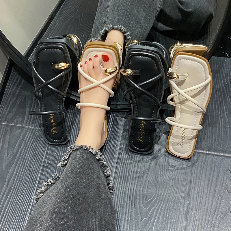 Square Toe Shoes Woman 2023 Slippers Casual Shale Female Beach Low Rubber Flip Flops Luxury Block Summer Sabot Hawaiian Rome PU
Square Toe Shoes Woman 2023 Slippers Casual Shale Female Beach Low Rubber Flip Flops Luxury Block Summer Sabot Hawaiian Rome PU