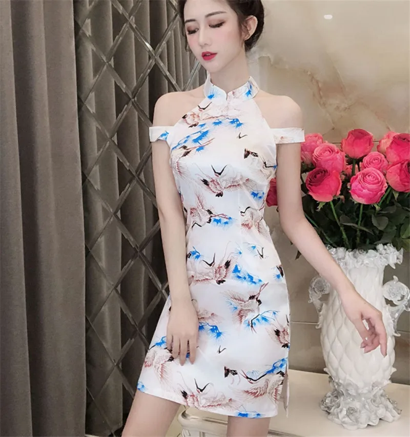 Club Dress Women Sexy Off Shoulder Tight Mini Dress Elegant Retro Chinese Style Cheongsam Bodycon Dress Split Short Party Dress
Club Dress Women Sexy Off Shoulder Tight Mini Dress Elegant Retro Chinese Style Cheongsam Bodycon Dress Split Short Party Dress