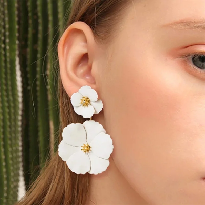 Korean New Double-layers Flower Drop Earrings for Ladies Exaggerated Women Floral Earrings Fashion Jewelry aretes de mujer
Korean New Double-layers Flower Drop Earrings for Ladies Exaggerated Women Floral Earrings Fashion Jewelry aretes de mujer