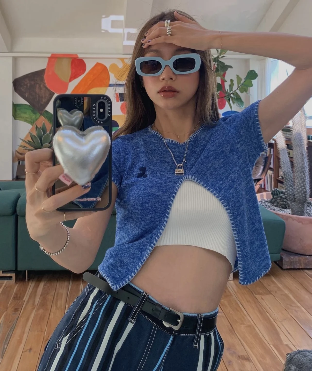 Chic Irregular Sexy Slit T Shirt For Women Summer Short Sleeve O Neck Short T-shirt Lady High Street Split Tee Top
Chic Irregular Sexy Slit T Shirt For Women Summer Short Sleeve O Neck Short T-shirt Lady High Street Split Tee Top