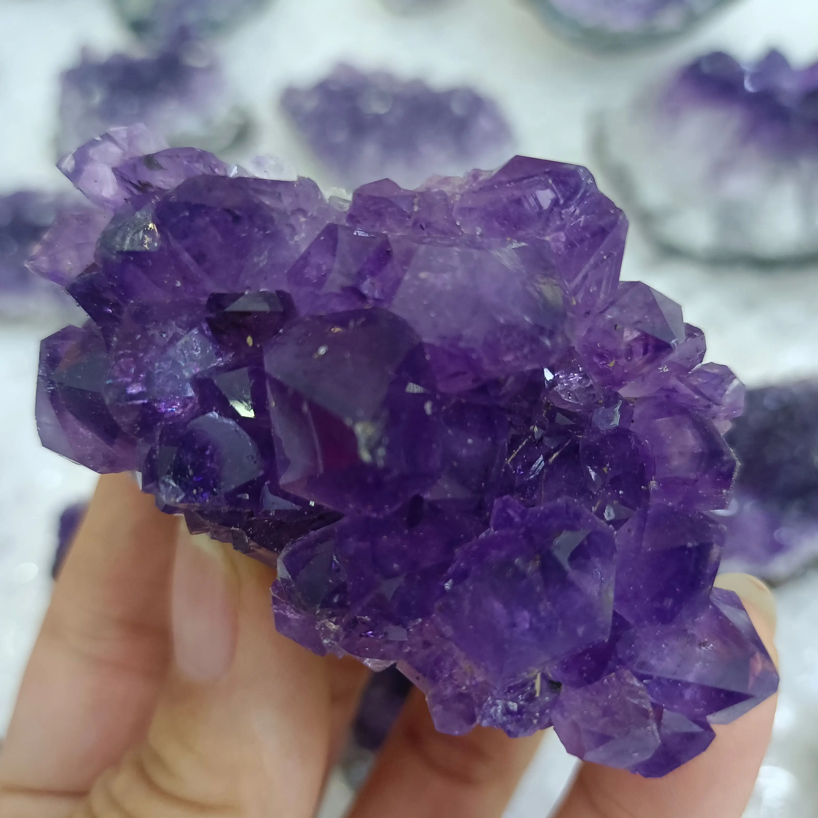 Natural Amethyst Cluster Ore Crystal Energy Home Office Decoration Craft Gifts Mineral Healing Ornaments
Natural Amethyst Cluster Ore Crystal Energy Home Office Decoration Craft Gifts Mineral Healing Ornaments