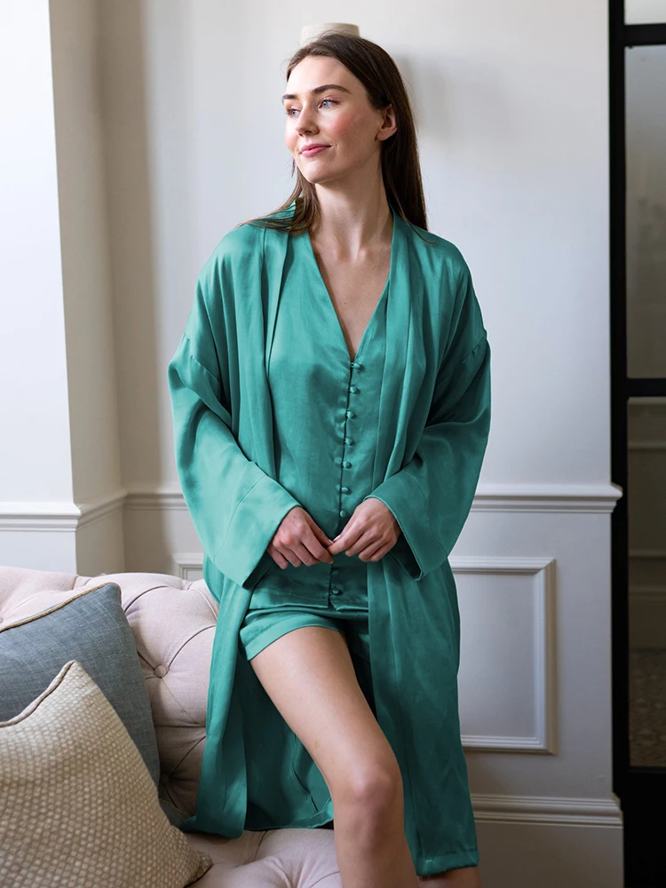 Hiloc Green Satin Robe Sets With Shorts Women's Nightwear V-Neck Set Woman 3 Pieces Sleepwear Single-Breasted Home Suit 2022
Hiloc Green Satin Robe Sets With Shorts Women's Nightwear V-Neck Set Woman 3 Pieces Sleepwear Single-Breasted Home Suit 2022