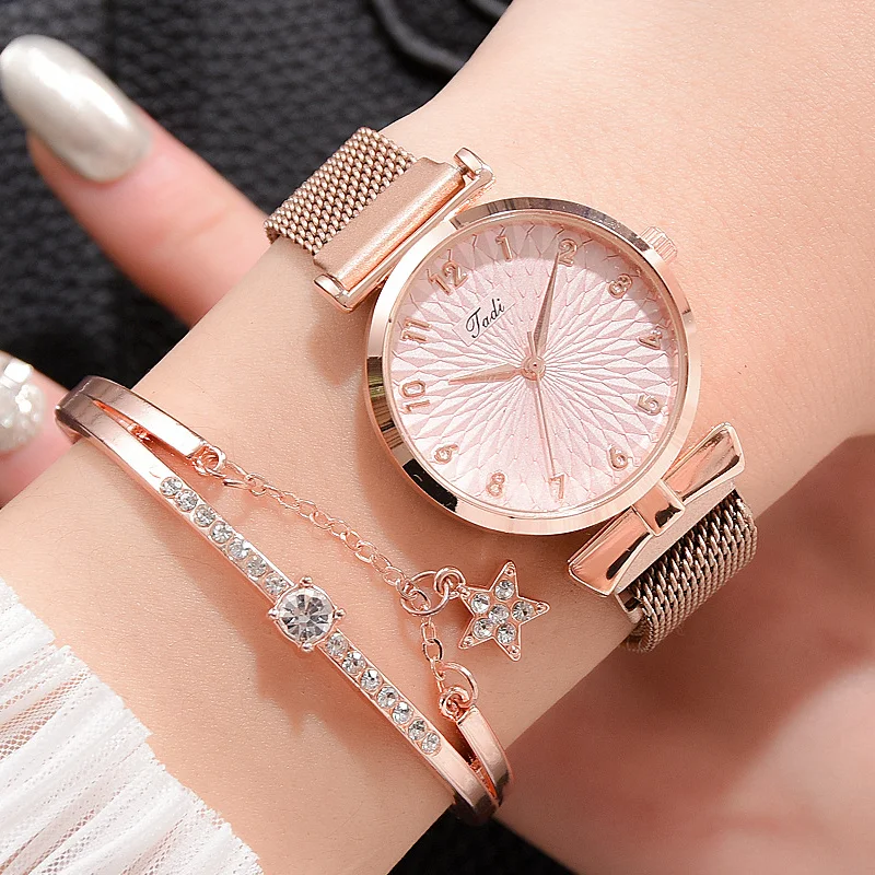 Luxury Women's Watches Set Elegant Female Wristwatches Magnetic Mesh Band Rose Woman Watch Bracelet montre femme reloj mujer
Luxury Women's Watches Set Elegant Female Wristwatches Magnetic Mesh Band Rose Woman Watch Bracelet montre femme reloj mujer