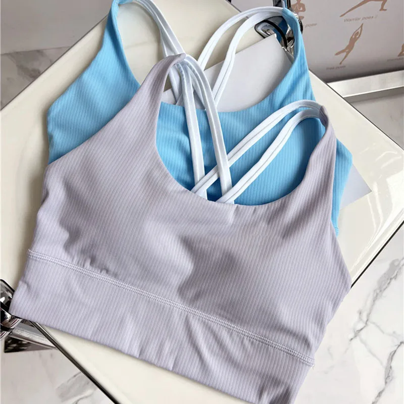 Женский спортивный бюстгальтер для фитнеса с U-образным вырезом, топ контрастных цветов с перекрестной спинкой для йоги, спортивный бюстгальтер с фиксирующими подушечками
Женский спортивный бюстгальтер для фитнеса с U-образным вырезом, топ контрастных цветов с перекрестной спинкой для йоги, спортивный бюстгальтер с фиксирующими подушечками