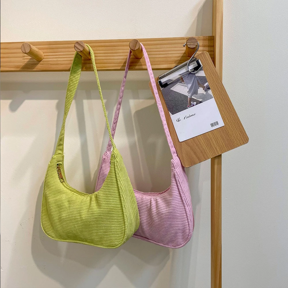 Bags for Women 2023 Solid Color Corduroy Shoulder Bag Reusable Autumn and Winter New Style Casual Fashion Female Underarm Bag
Bags for Women 2023 Solid Color Corduroy Shoulder Bag Reusable Autumn and Winter New Style Casual Fashion Female Underarm Bag