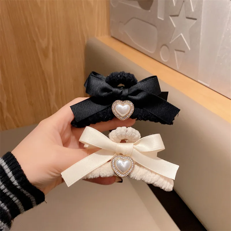 Осенне-зимняя Заколка-бант в форме сердца, большая заколка для захвата, простая и универсальная задняя часть головы, шпилька для волос, аксе...
Осенне-зимняя Заколка-бант в форме сердца, большая заколка для захвата, простая и универсальная задняя часть головы, шпилька для волос, аксе...