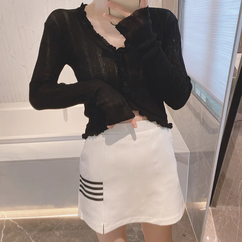 High Quality Korean Style 2023 TB Four-bar Split Skirt Summer New Preppy Stripe High Waist Thin Versatile Hip Skirt
High Quality Korean Style 2023 TB Four-bar Split Skirt Summer New Preppy Stripe High Waist Thin Versatile Hip Skirt