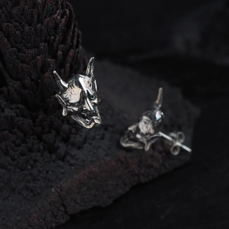 Ghost Skull Stud Earrings Motorcycle Party Punk Earrings Biker Men Jewelry Ox Horn Mask Earrings Jewelry Accessories Wholesale
Ghost Skull Stud Earrings Motorcycle Party Punk Earrings Biker Men Jewelry Ox Horn Mask Earrings Jewelry Accessories Wholesale
