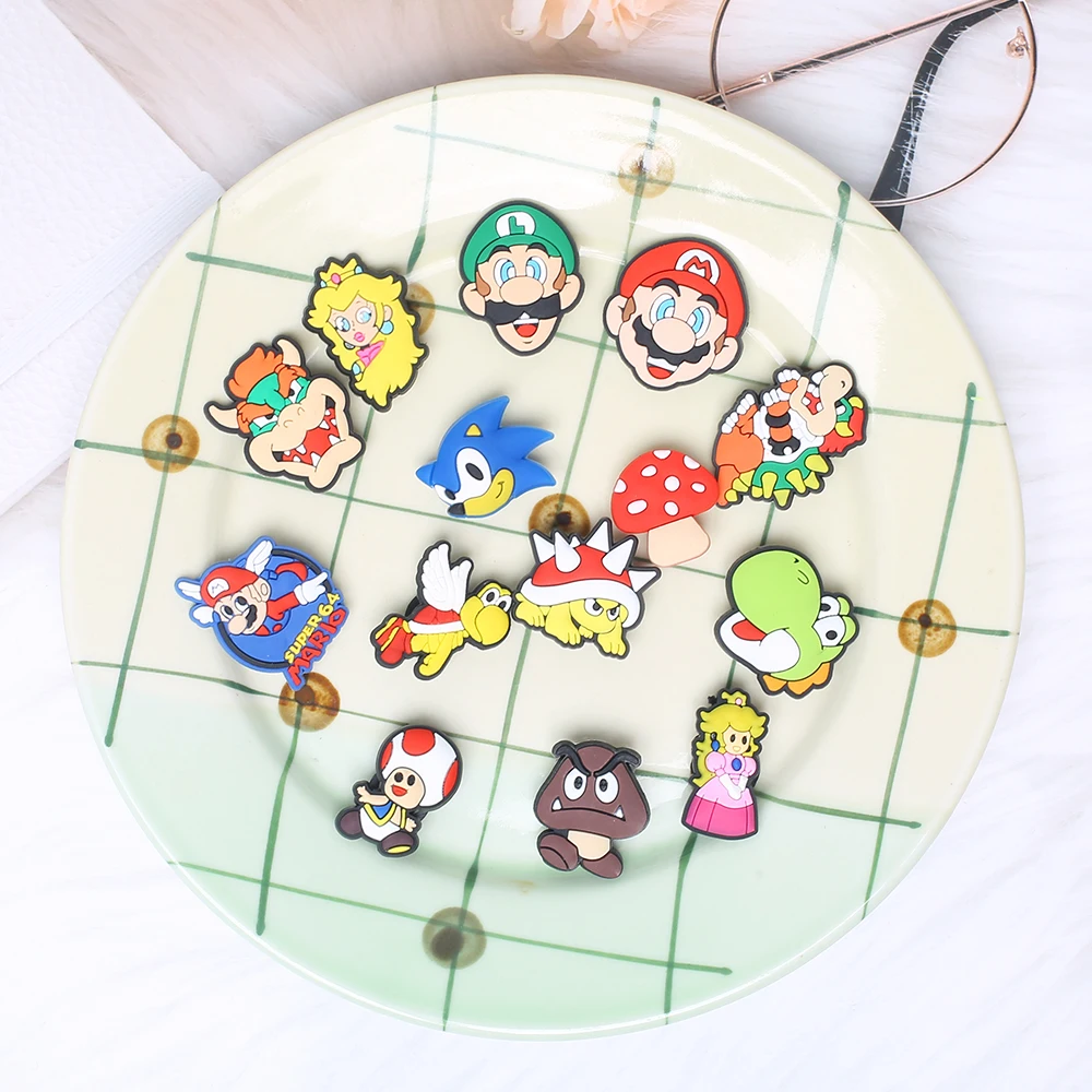 Single Sale 1pcs Cartoon Classic Game PVC Shoe Charms accessories Decoration Buckles Accessories Fit Bands Bracelets Croc JIBZ
Single Sale 1pcs Cartoon Classic Game PVC Shoe Charms accessories Decoration Buckles Accessories Fit Bands Bracelets Croc JIBZ