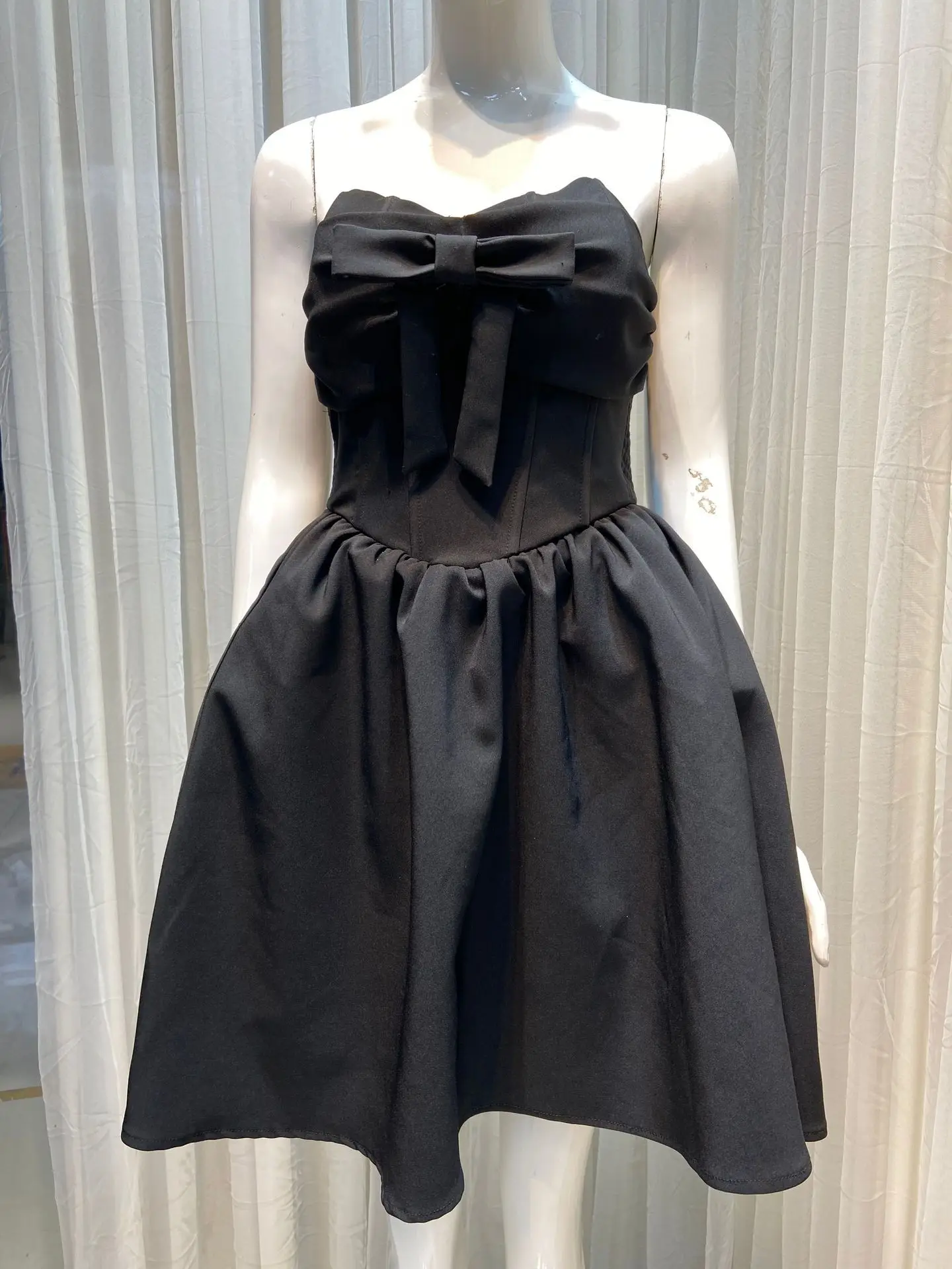 Sexy Strapless Dresses Women Mini Dress 2022 Summer Tutu Bow Party Club Robes Vestidos Black Pink Streetwear Japanese Korean ins
Sexy Strapless Dresses Women Mini Dress 2022 Summer Tutu Bow Party Club Robes Vestidos Black Pink Streetwear Japanese Korean ins