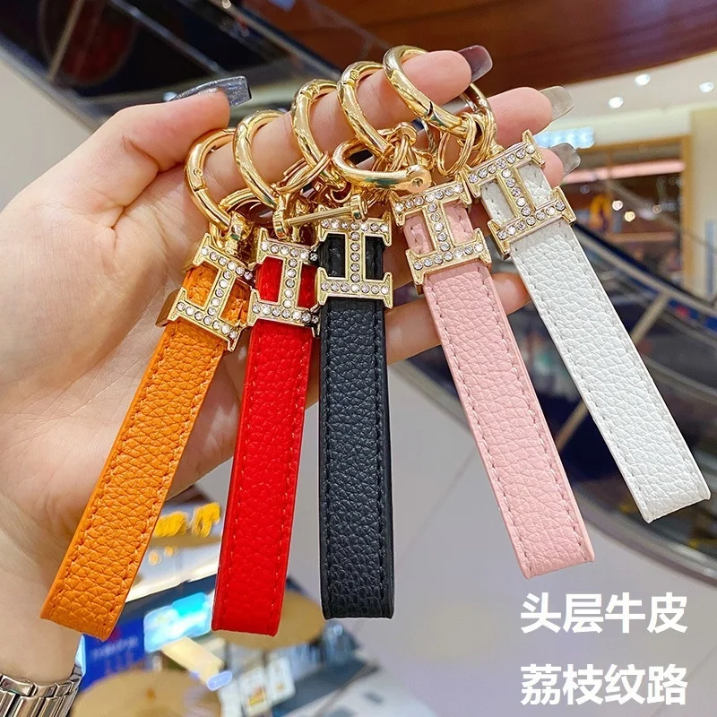 Car keychain female cute personality creative pendant diamond-encrusted H key net red ring chain ring fashion suitable for
Car keychain female cute personality creative pendant diamond-encrusted H key net red ring chain ring fashion suitable for
